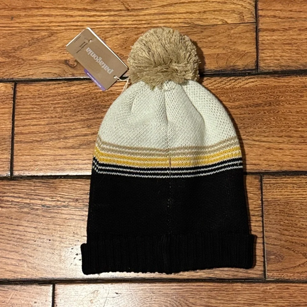NWT Patagonia Kid's Youth Powder Town 'Beanie Ridge Rise Ink Black' Pom Pom‎ Rib